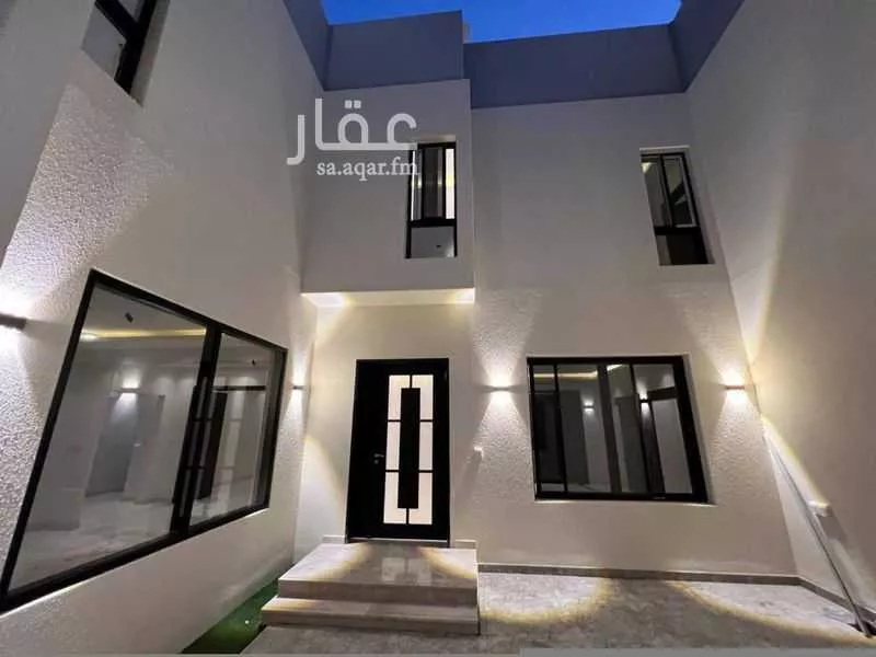 5 bedroom villa in Al Janadriyah 1