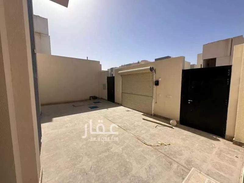 فيلا 5 غرف في الجنادرية 1