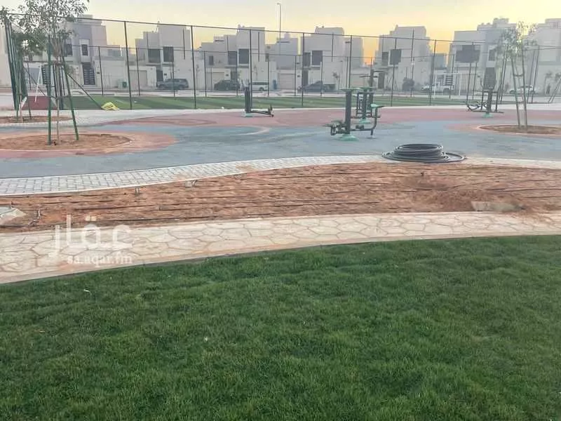 فيلا 7 غرف في الجنادرية 5