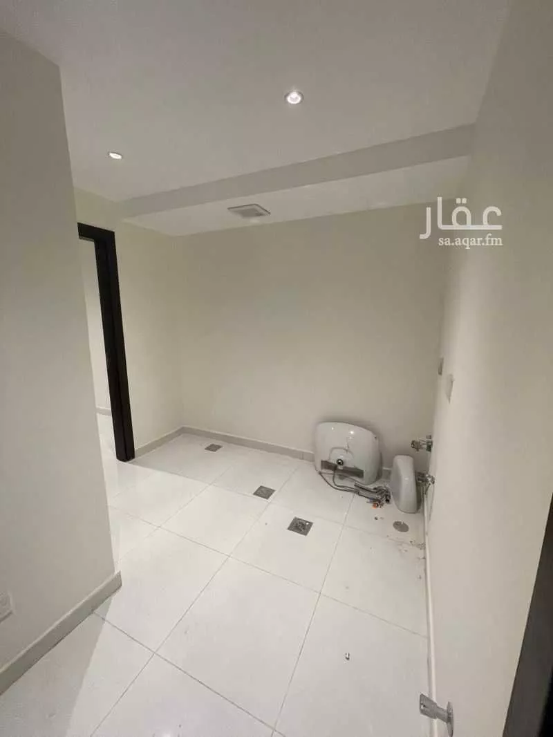 7 bedroom villa in Al Janadriyah, Riyadh 14