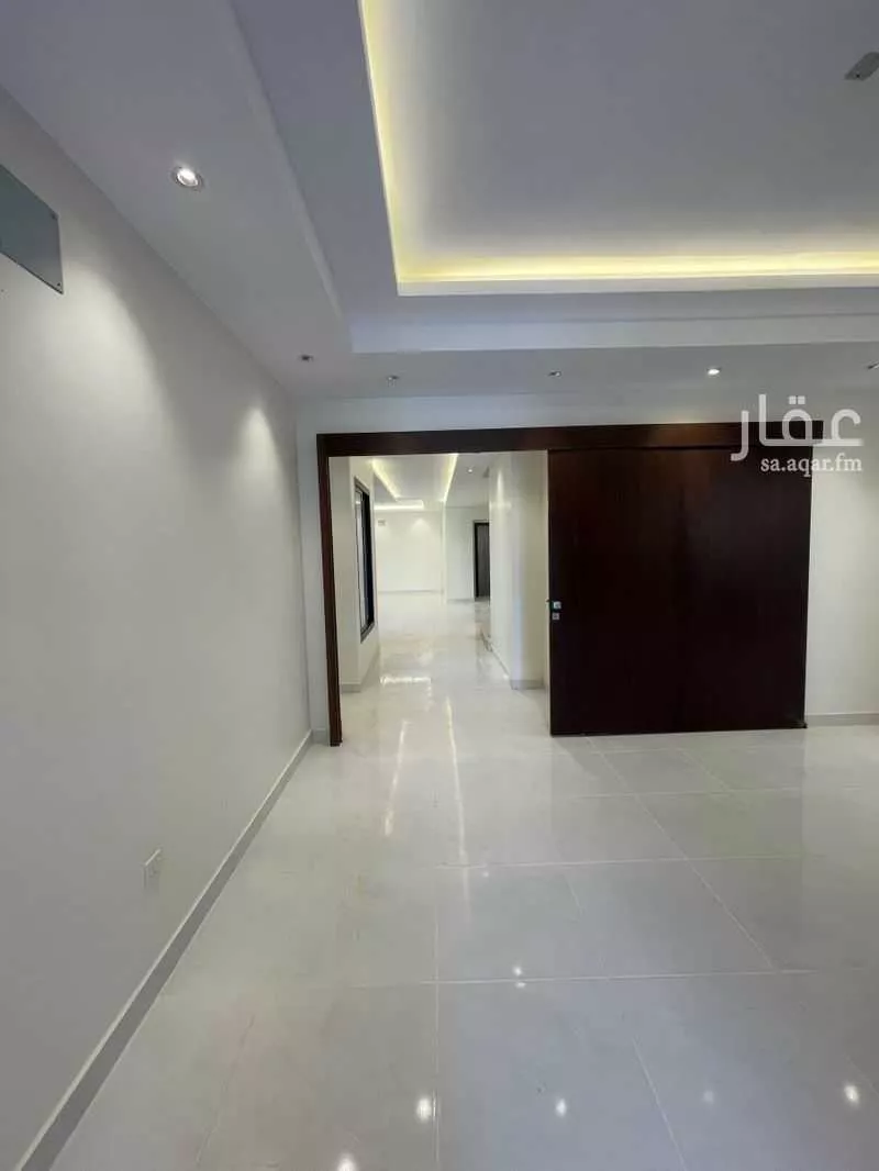 7 bedroom villa in Al Janadriyah, Riyadh 9