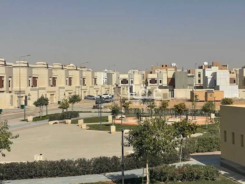 4 bedroom villa in Al Janadriyah, Riyadh 16