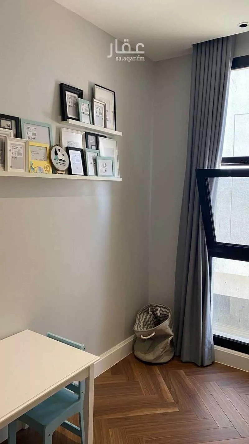 فيلا 4 غرف في الجنادرية 3