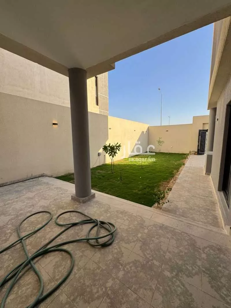 فيلا 4 غرف في الجنادرية 2