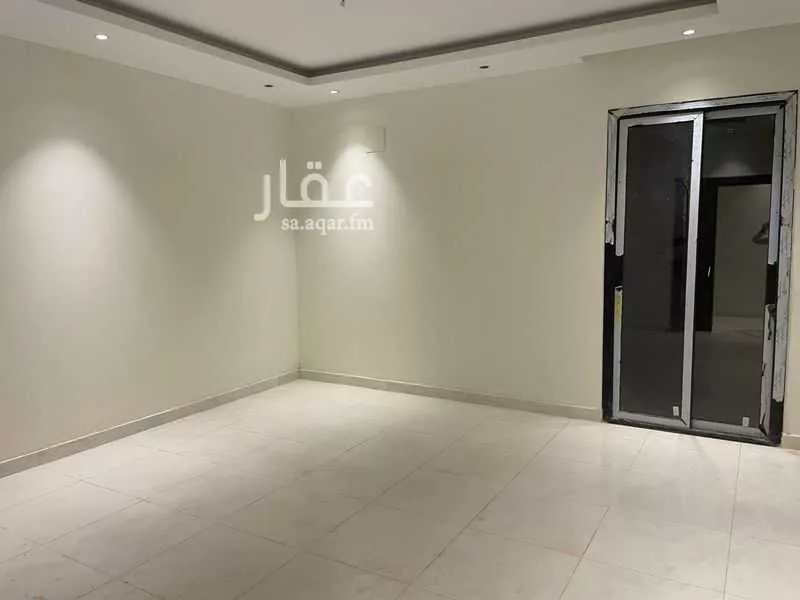 4 bedroom villa in Al Janadriyah, Riyadh 7