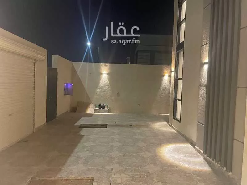 فيلا 5 غرف في الجنادرية 4