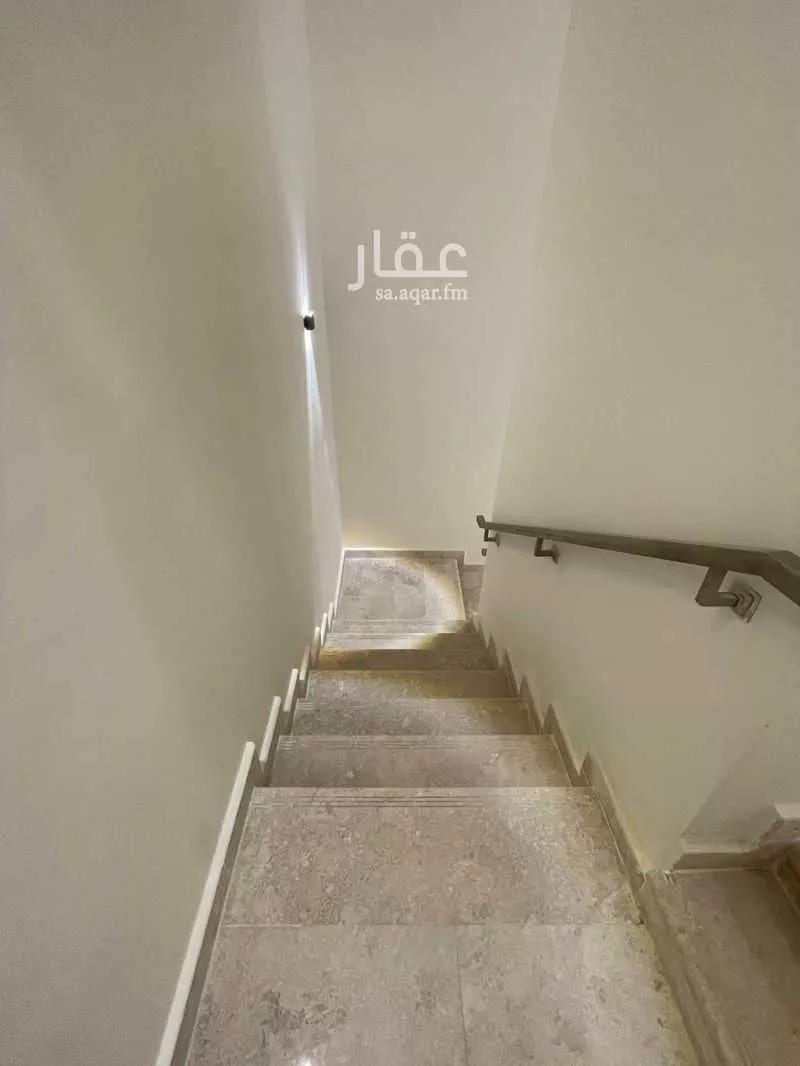 7 bedroom villa in Al Janadriyah, Riyadh 25
