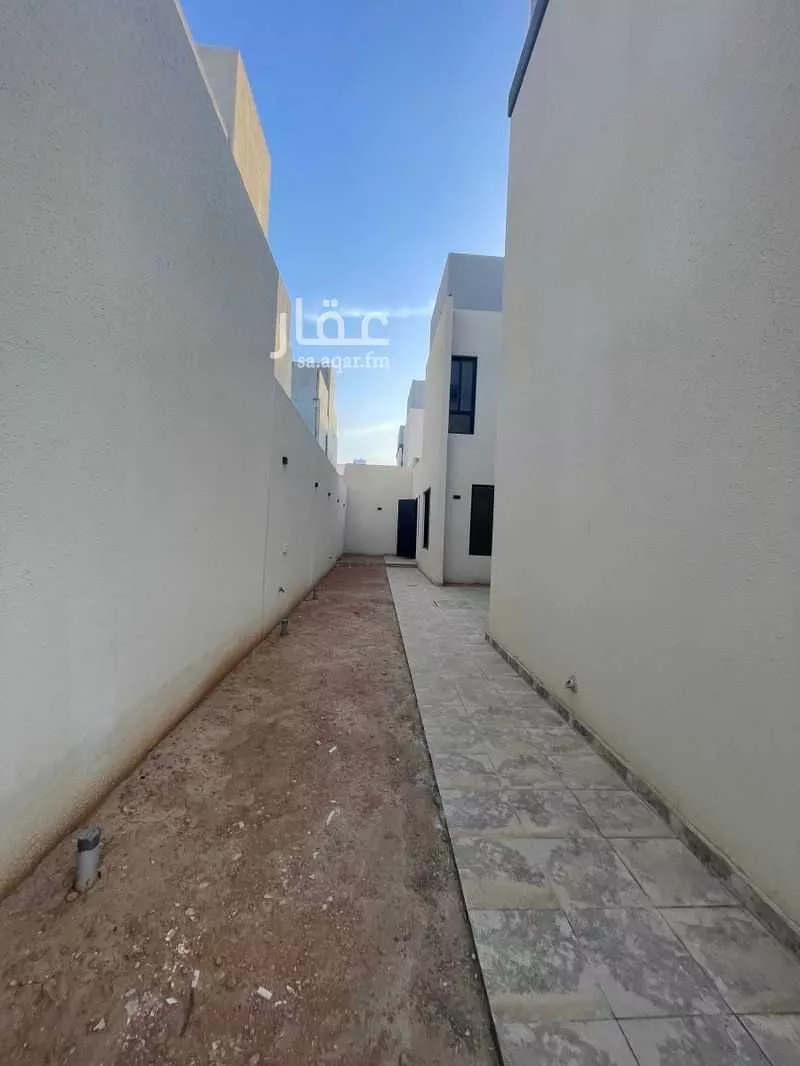 فيلا 5 غرف في الجنادرية 5