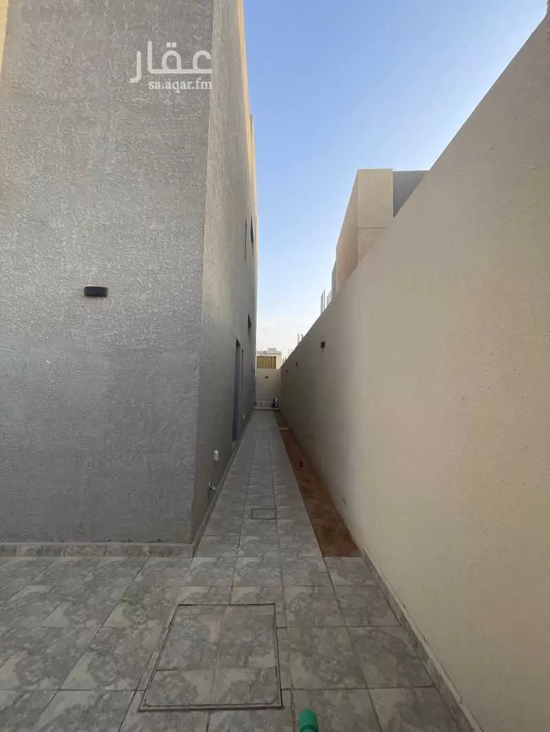 فيلا 5 غرف في الجنادرية 4