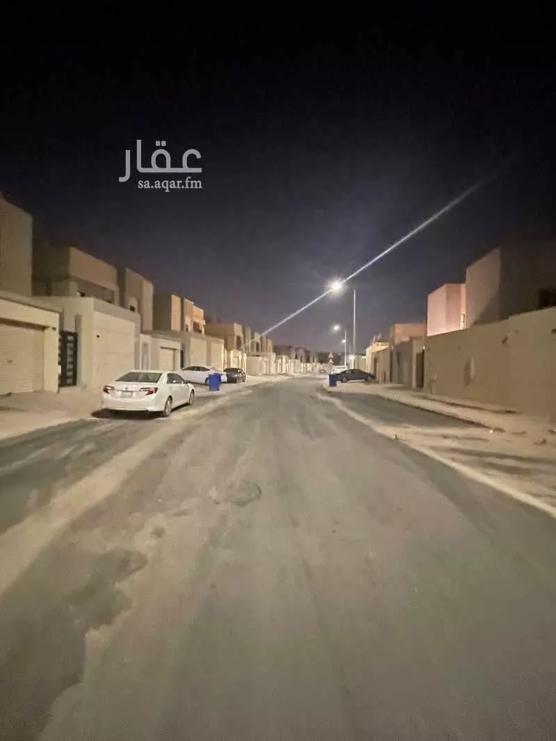 فيلا 7 غرف في الجنادرية 2