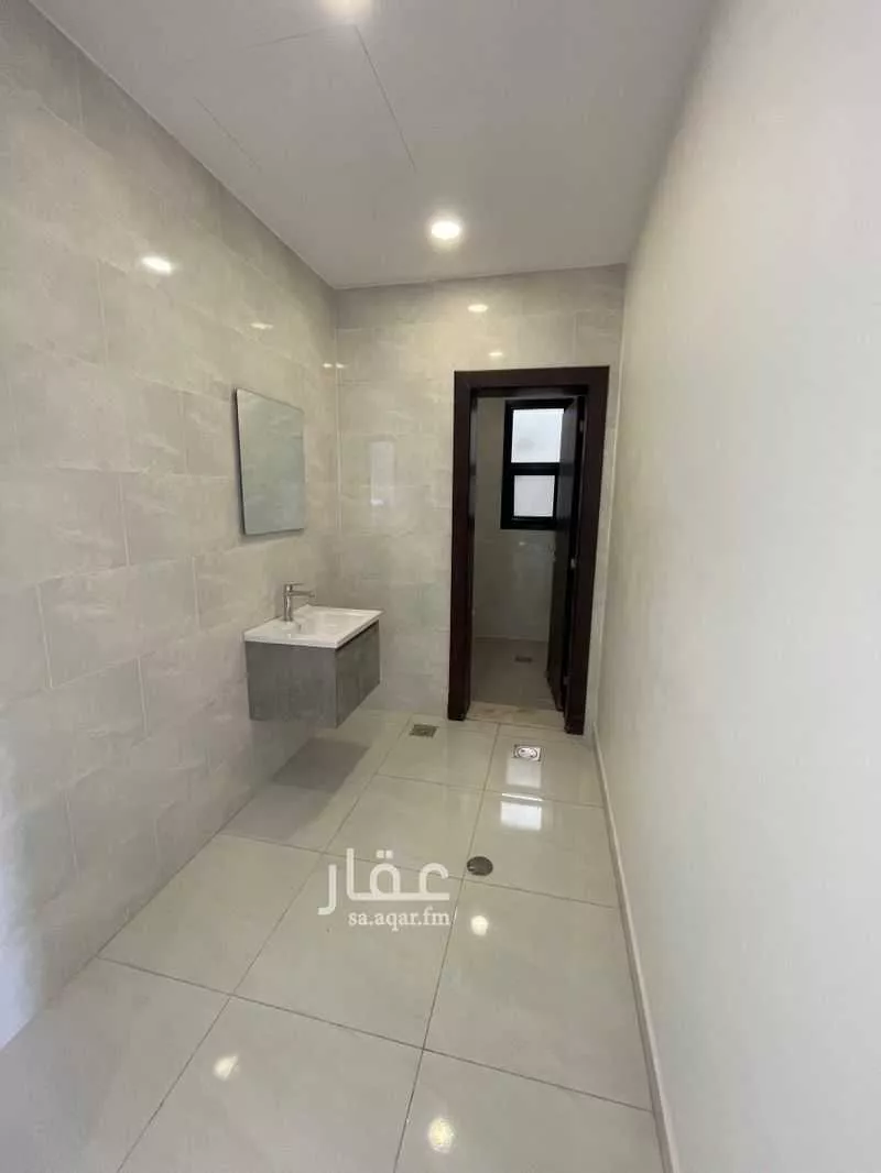 4 bedroom villa in Al Janadriyah, Riyadh 7