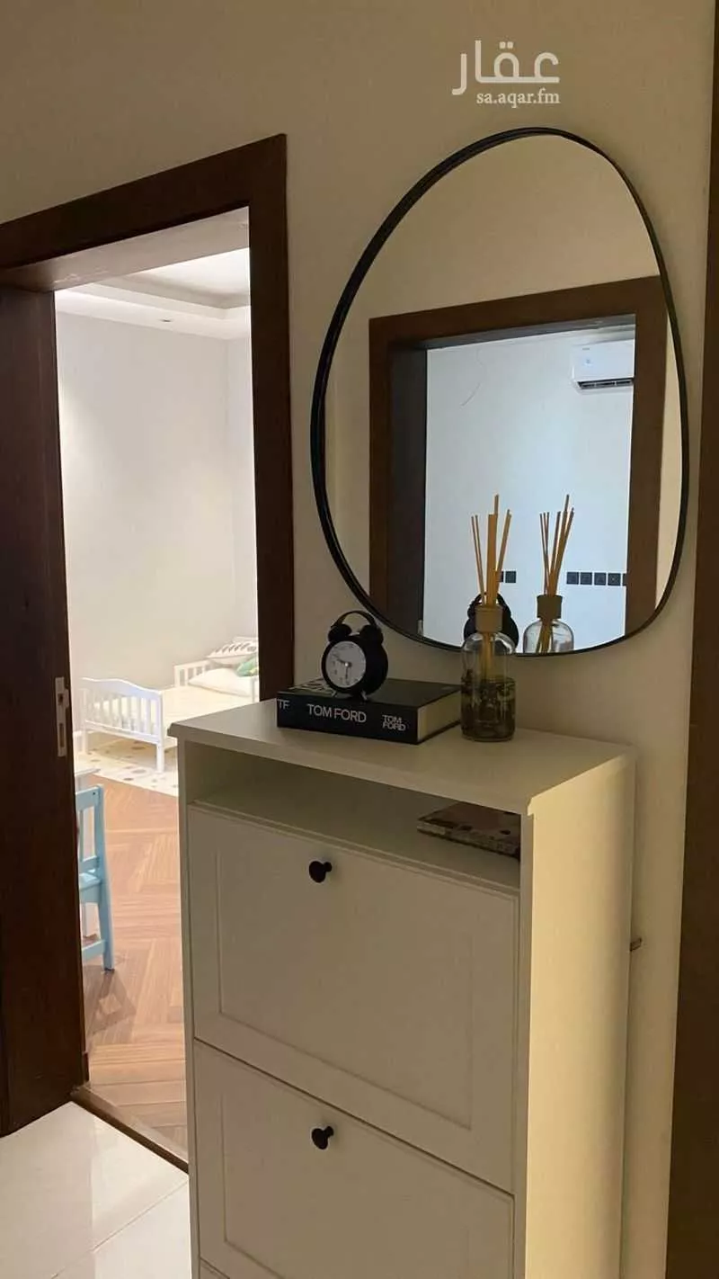 فيلا 4 غرف في الجنادرية 5