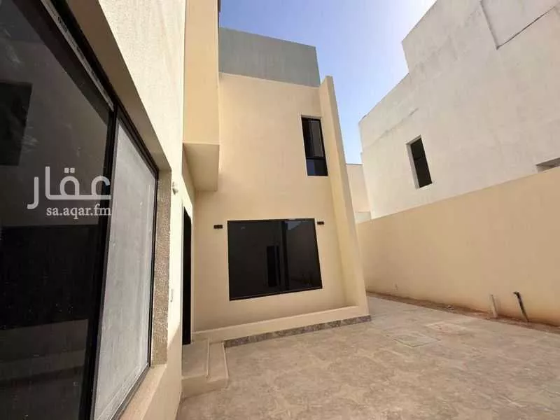 فيلا 5 غرف في الجنادرية 2