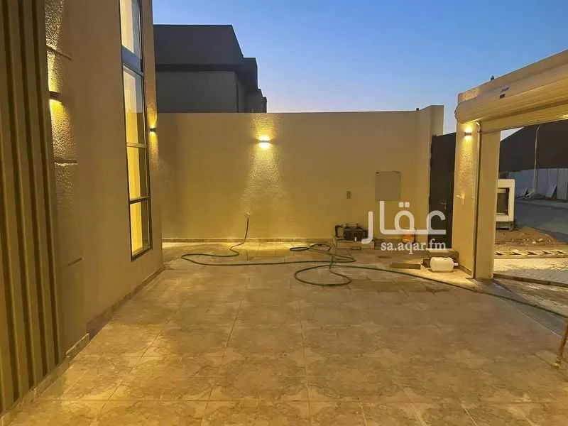 فيلا 5 غرف في الجنادرية 2