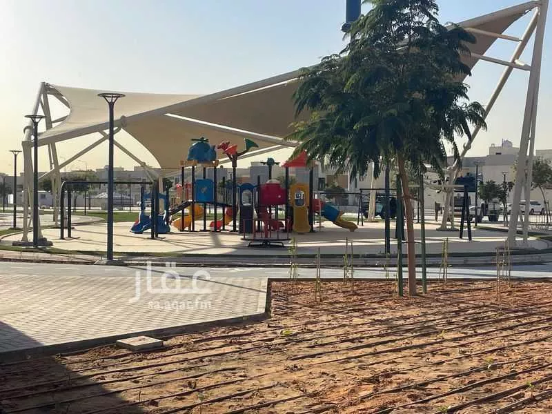 فيلا 4 غرف في الجنادرية 3