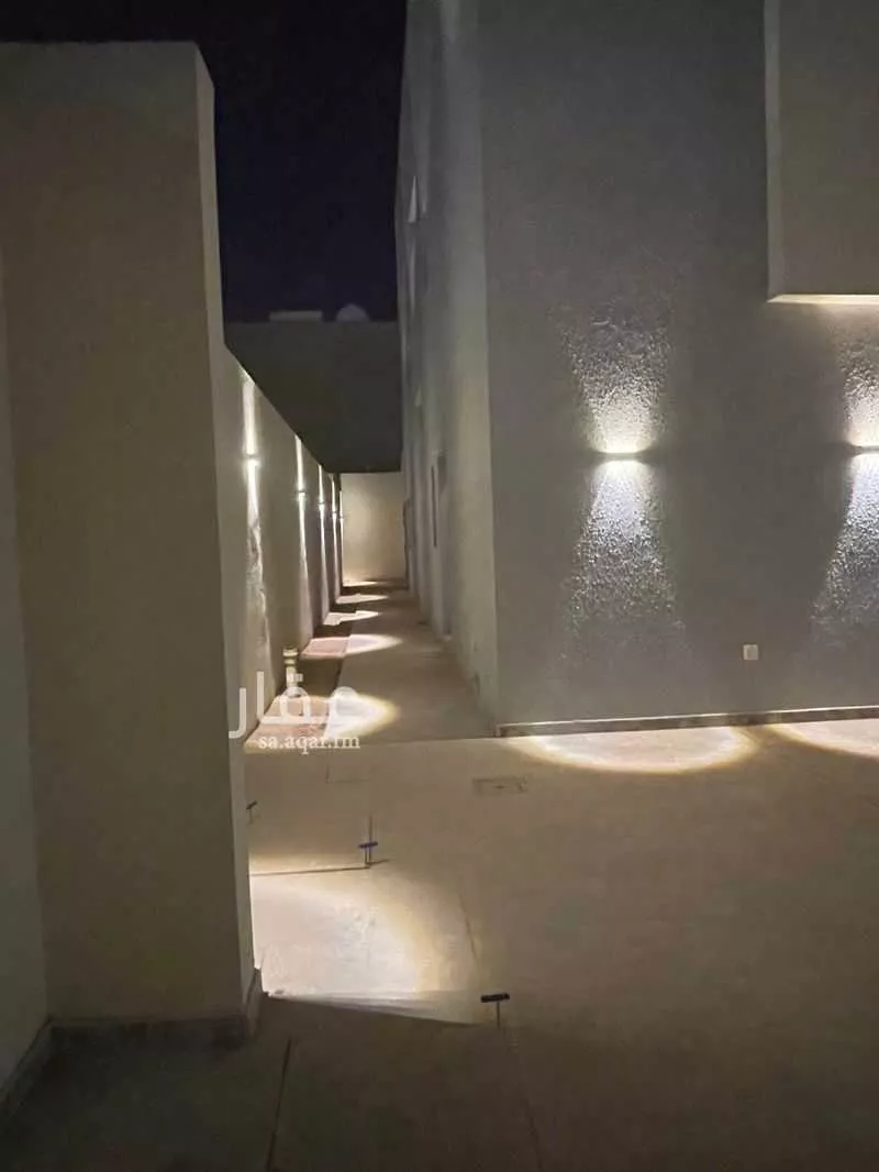 فيلا 4 غرف في الجنادرية 5