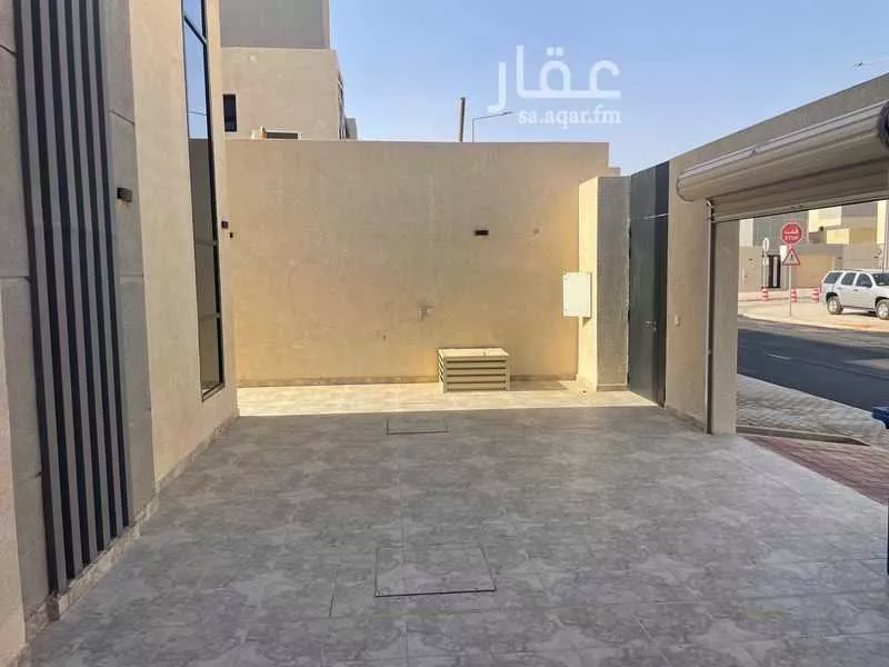 فيلا 5 غرف في الجنادرية 2