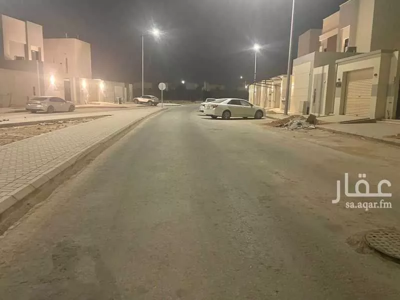 فيلا 3 غرف في الجنادرية 2