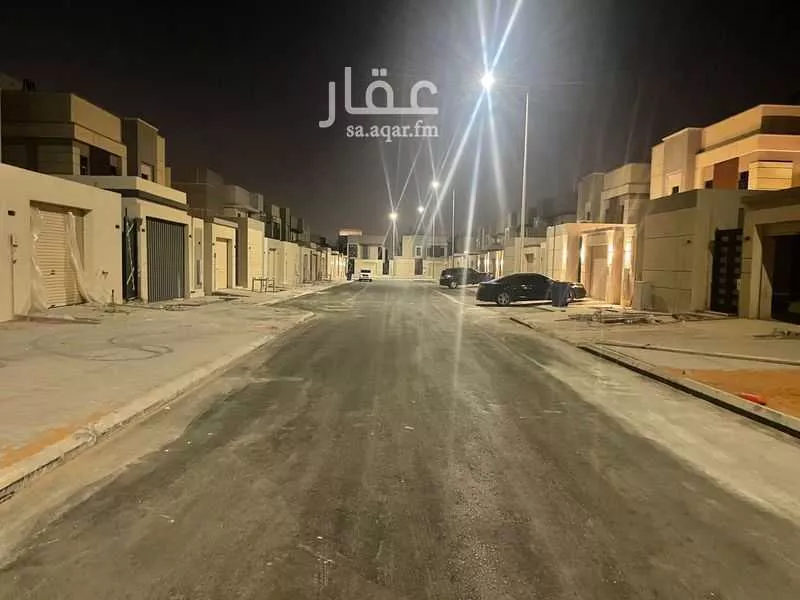 فيلا 5 غرف في الجنادرية 2