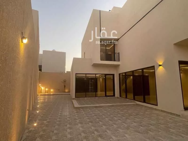 فيلا 5 غرف في الجنادرية 4