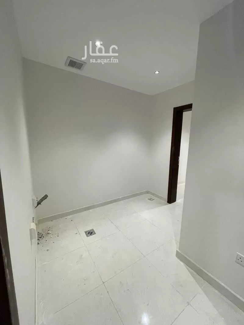 7 bedroom villa in Al Janadriyah, Riyadh 17
