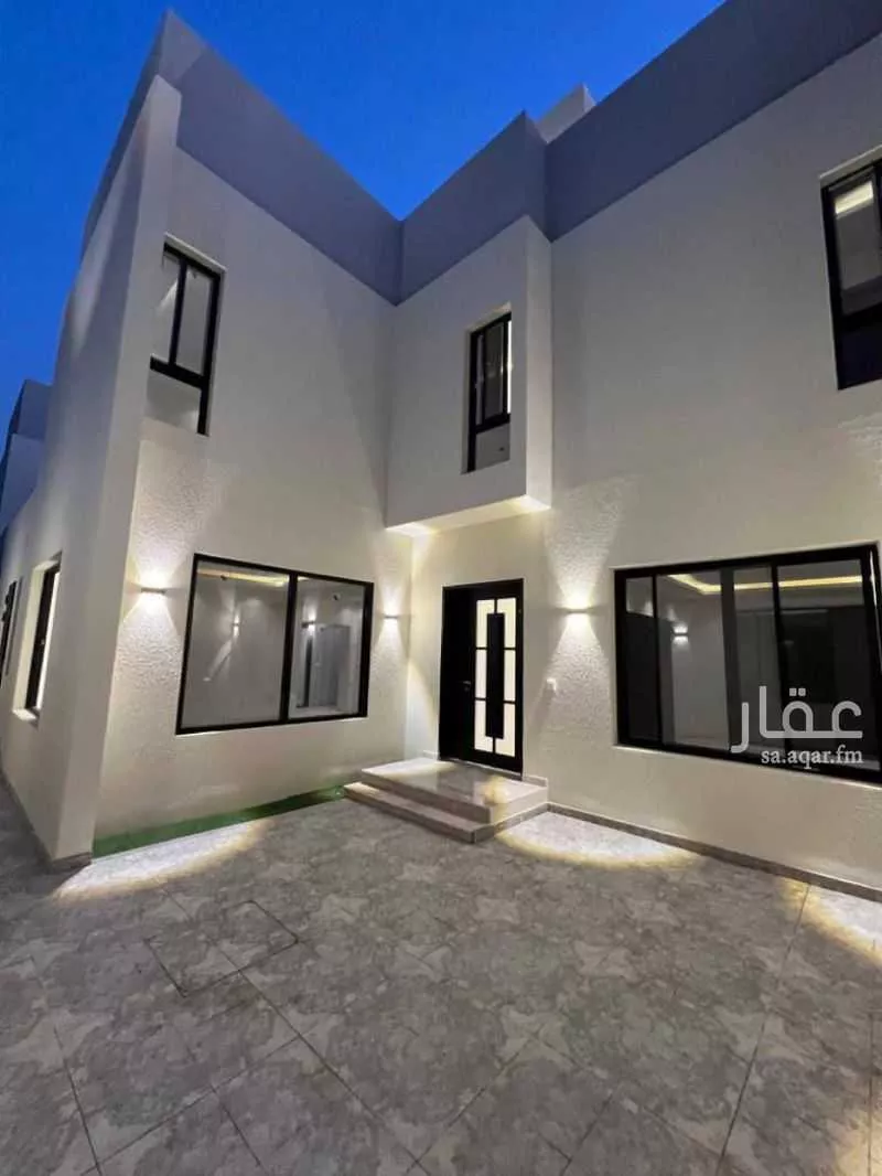 5 bedroom villa in Al Janadriyah 2