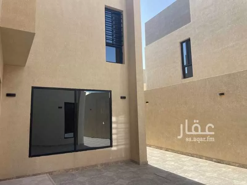 فيلا 5 غرف في الجنادرية 5