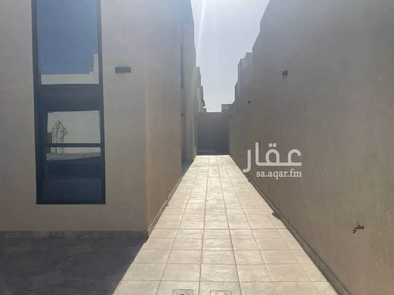 فيلا 5 غرف في الجنادرية 3