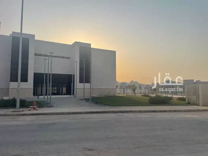 فيلا 3 غرف في الجنادرية 4