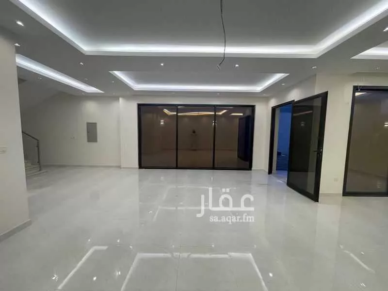 4 bedroom villa in Al Janadriyah, Riyadh 15
