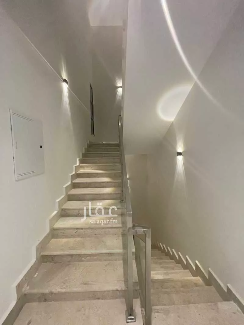 7 bedroom villa in Al Janadriyah, Riyadh 15