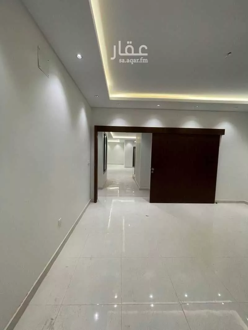 7 bedroom villa in Al Janadriyah, Riyadh 13