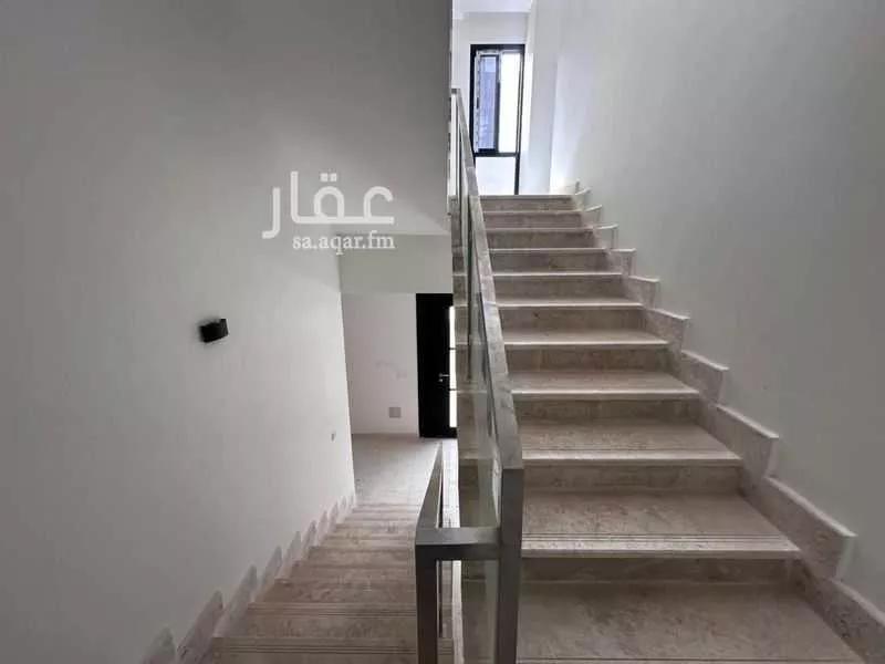 فيلا 5 غرف في الجنادرية 4