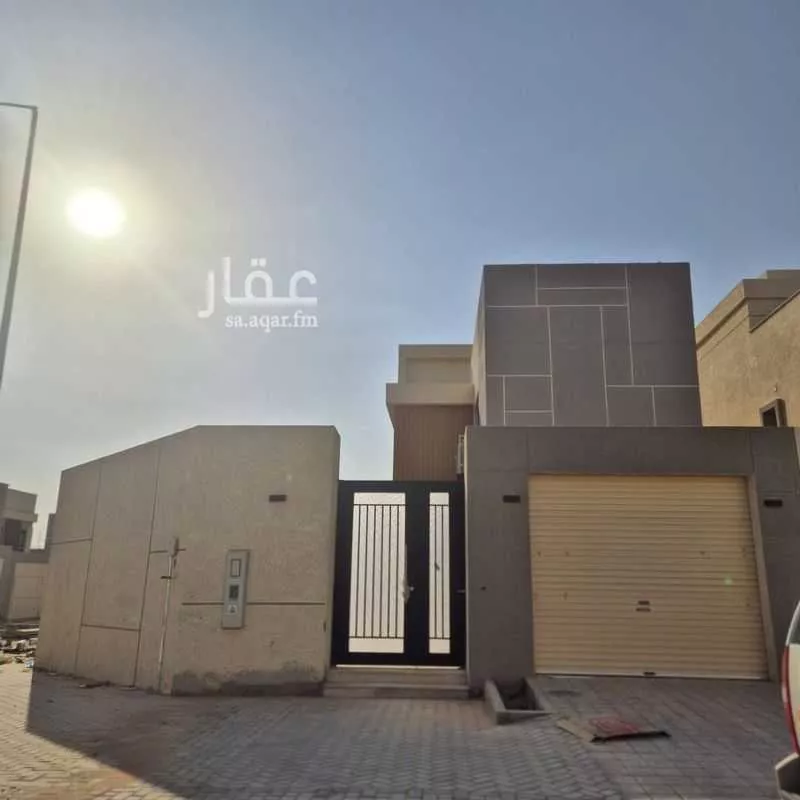 3 bedroom villa in Al Janadriyah, Riyadh 7