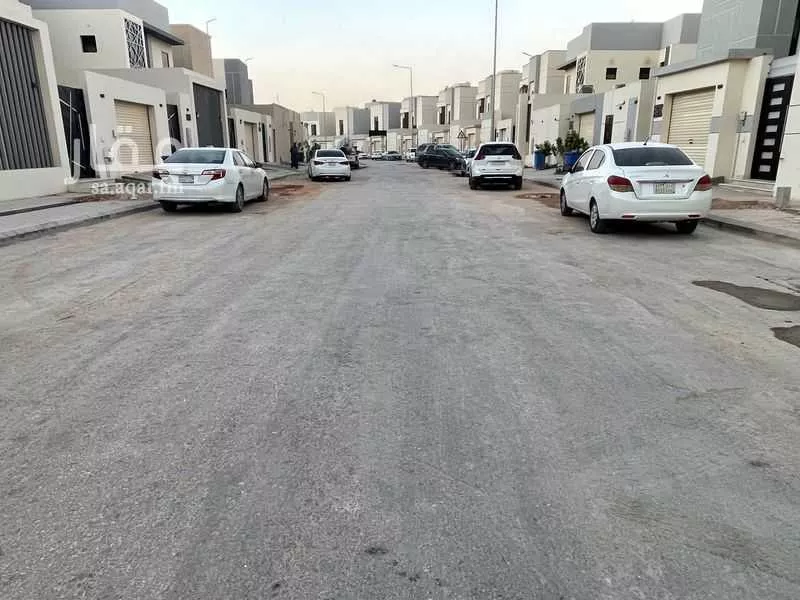 فيلا 9 غرف في الجنادرية 3