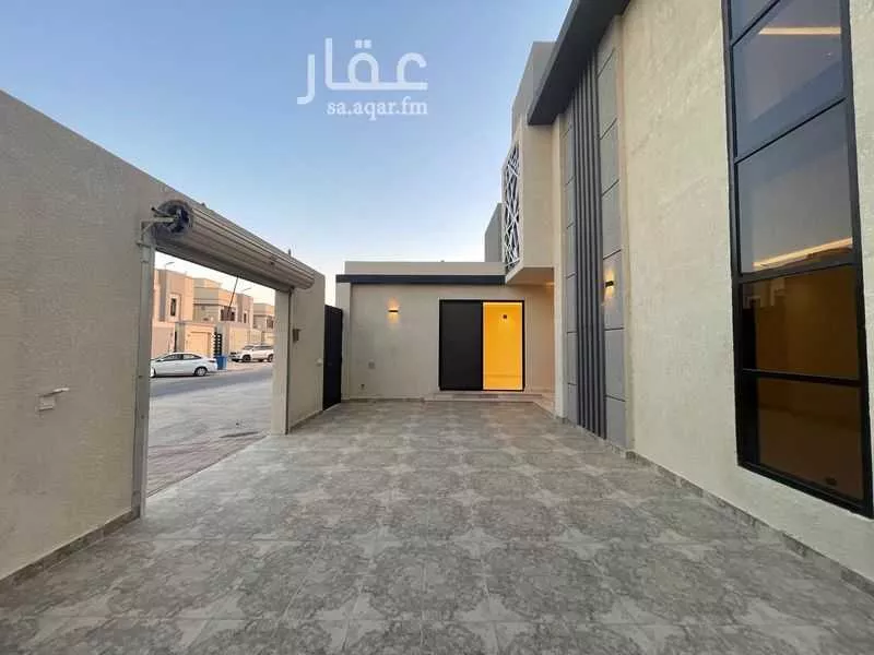 فيلا 5 غرف في الجنادرية 3