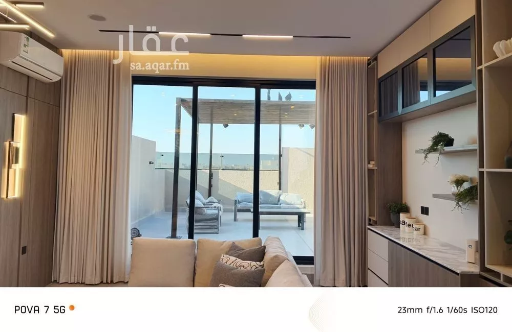 فيلا 6 غرف في السيف 1