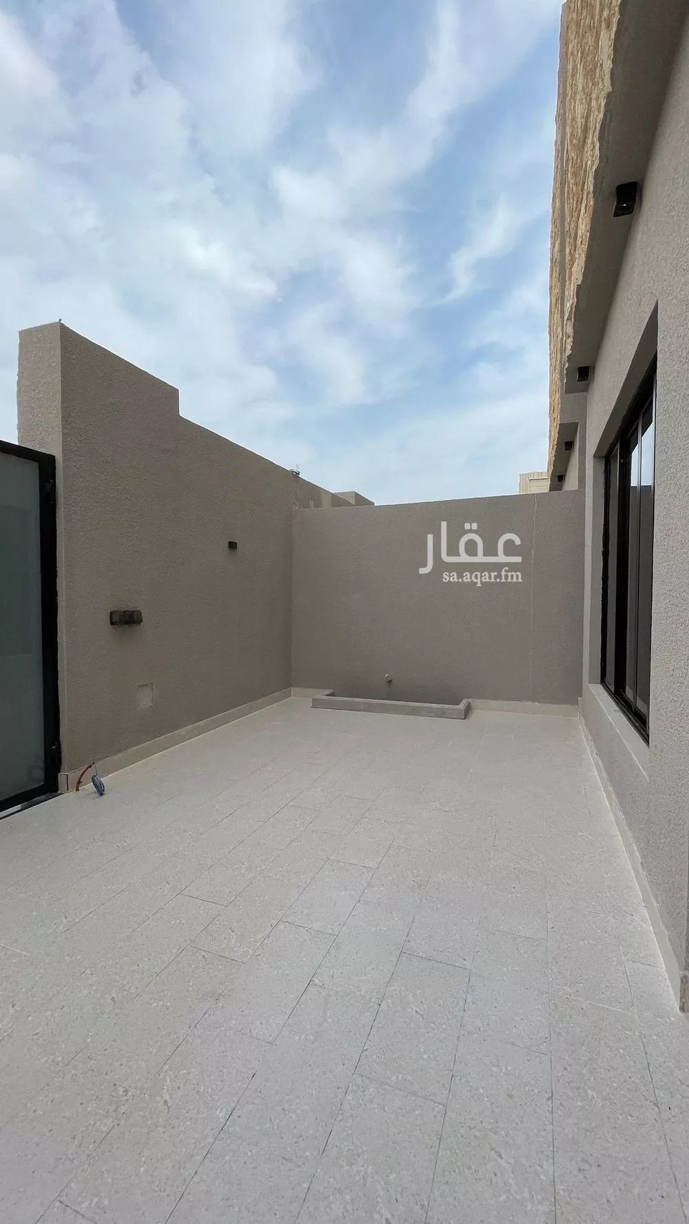 فيلا 6 غرف في ضاحية الملك فهد 2