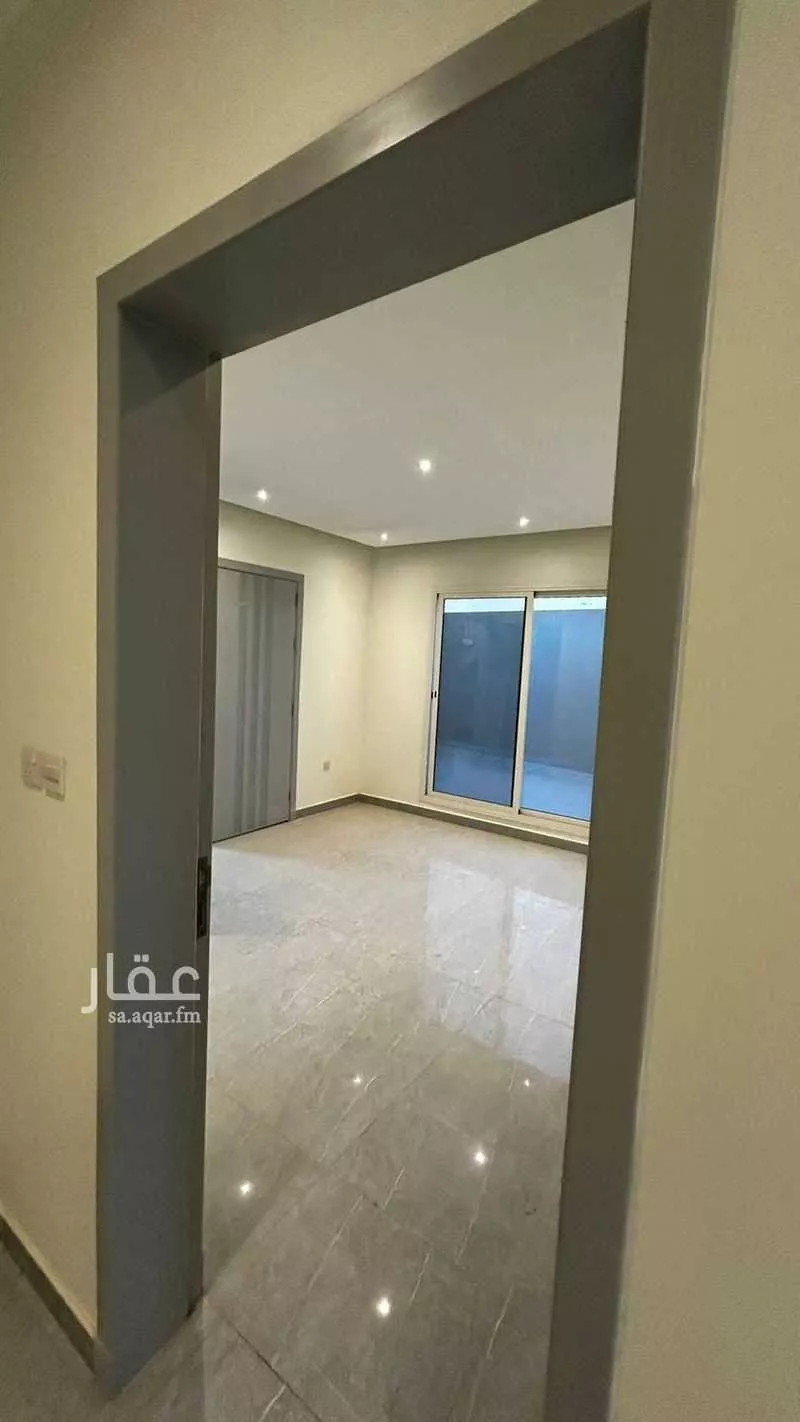 7 bedroom villa in East Beach, Eastern Province 4