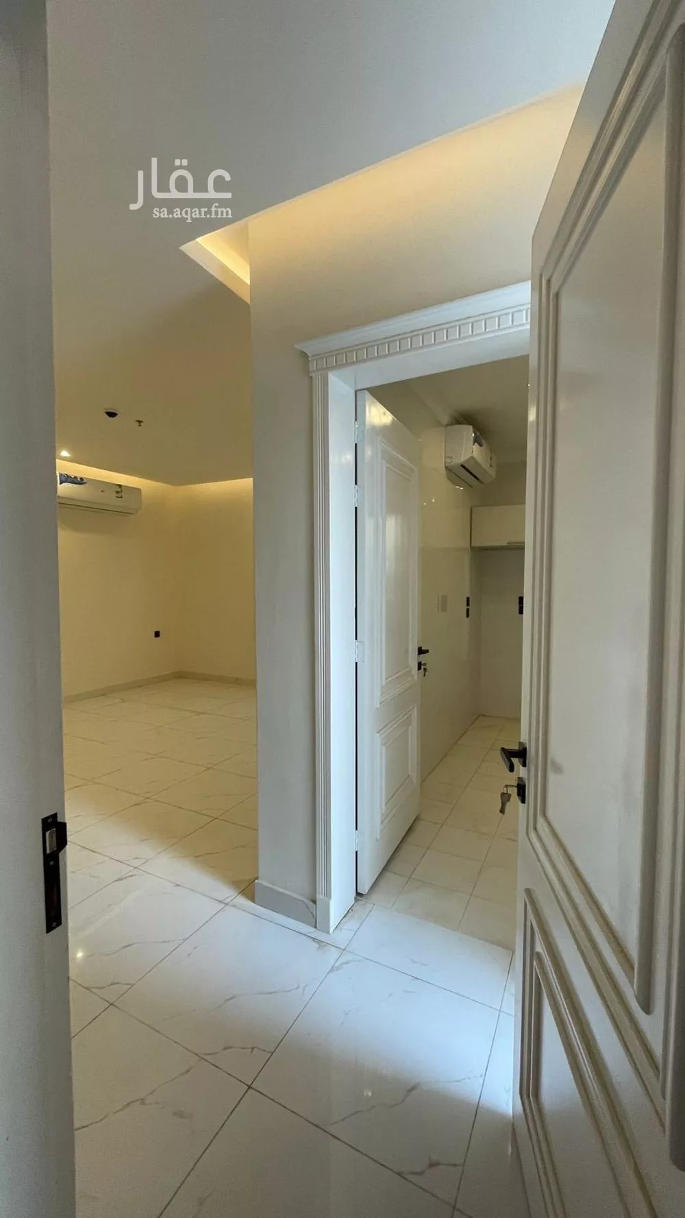 4 bedroom apartment in Al Hamra, Eastern Province 11