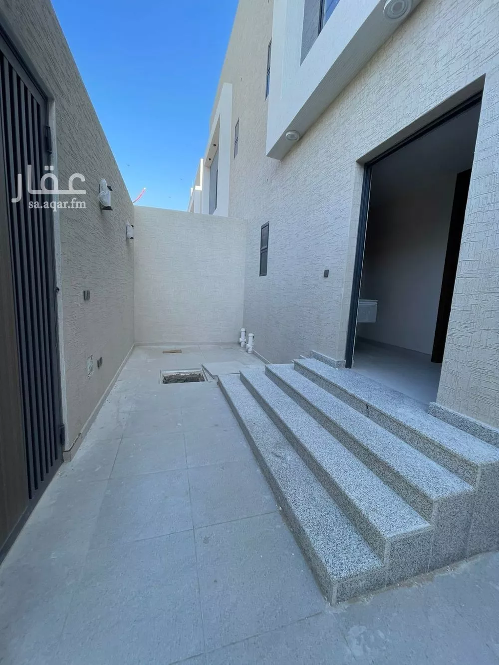 6 bedroom villa in Ar Rakah Al Janubiyah, Eastern Province 4