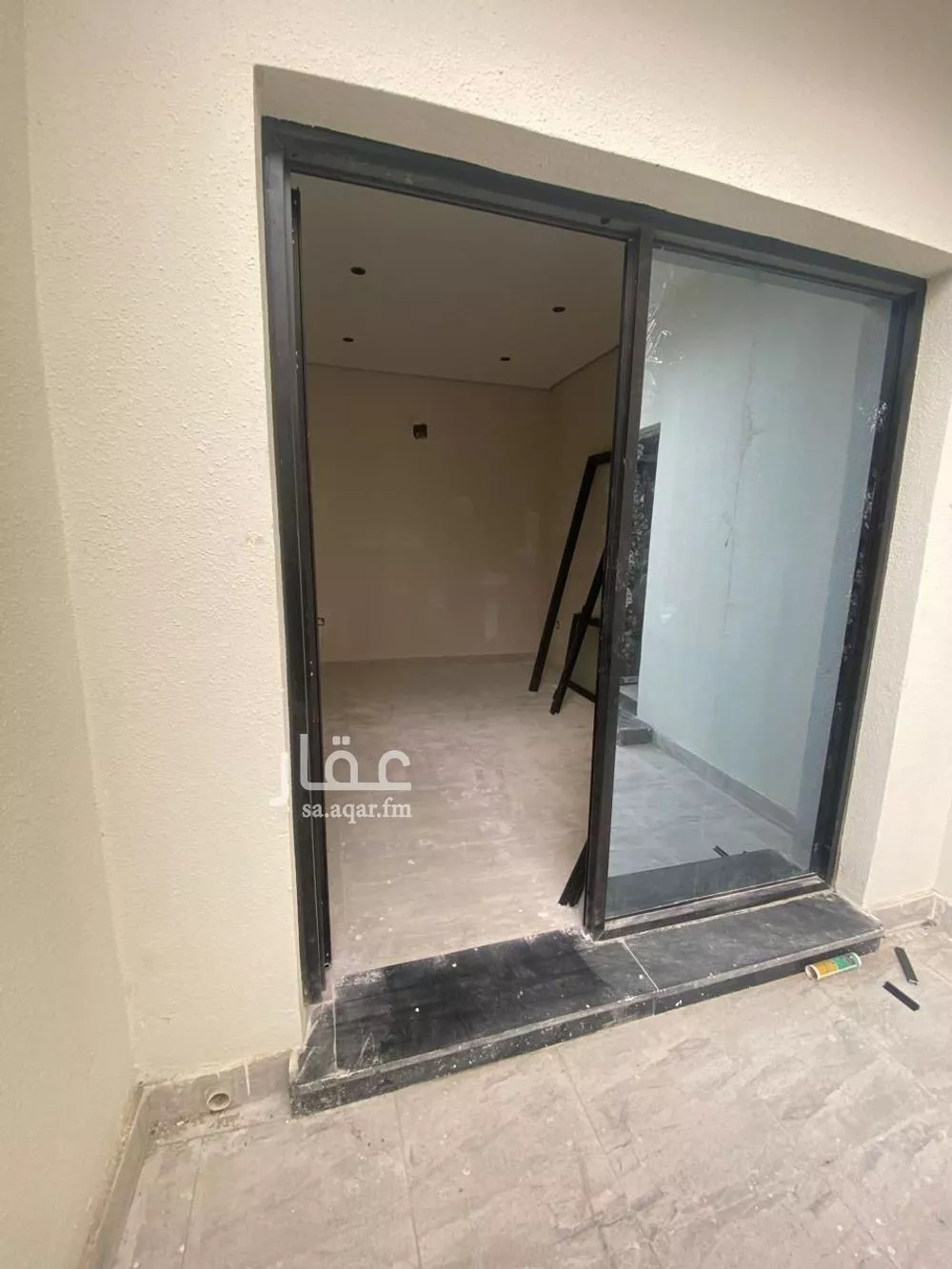 فيلا 6 غرف في الامواج 3