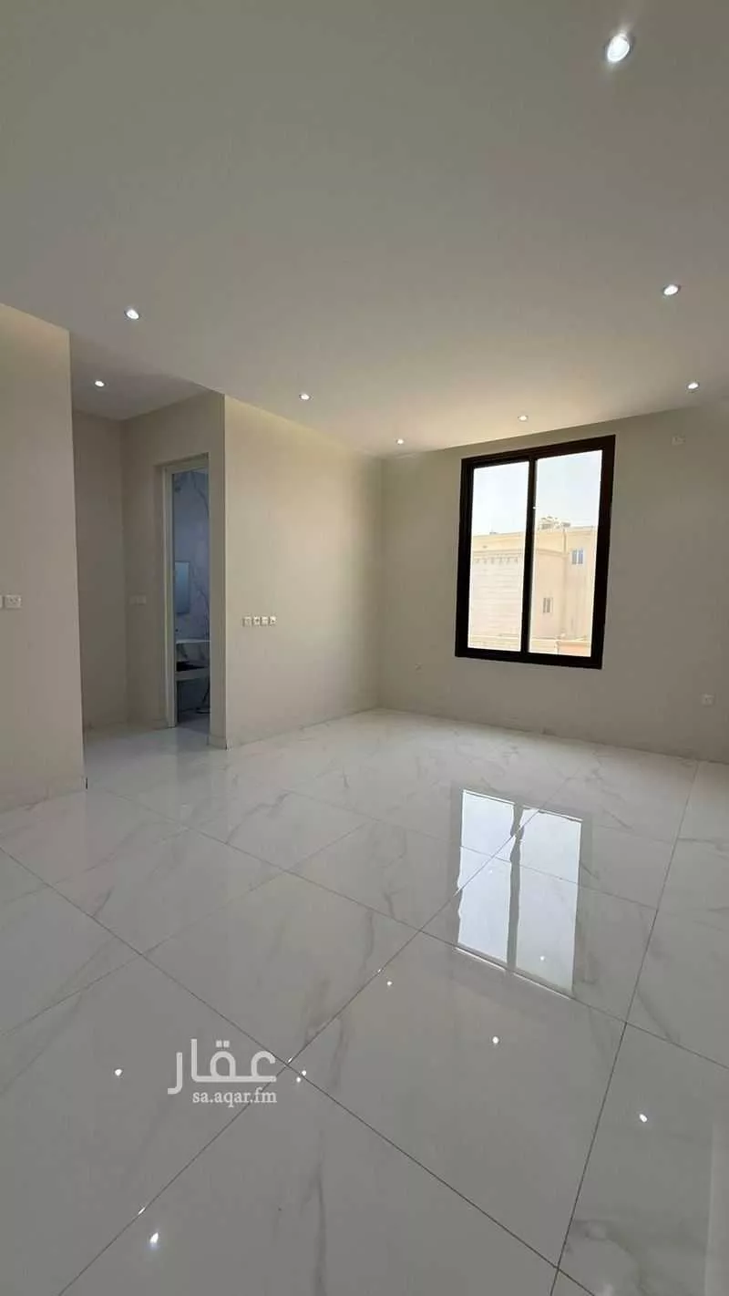 4 bedroom apartment in Al Buhairah 3