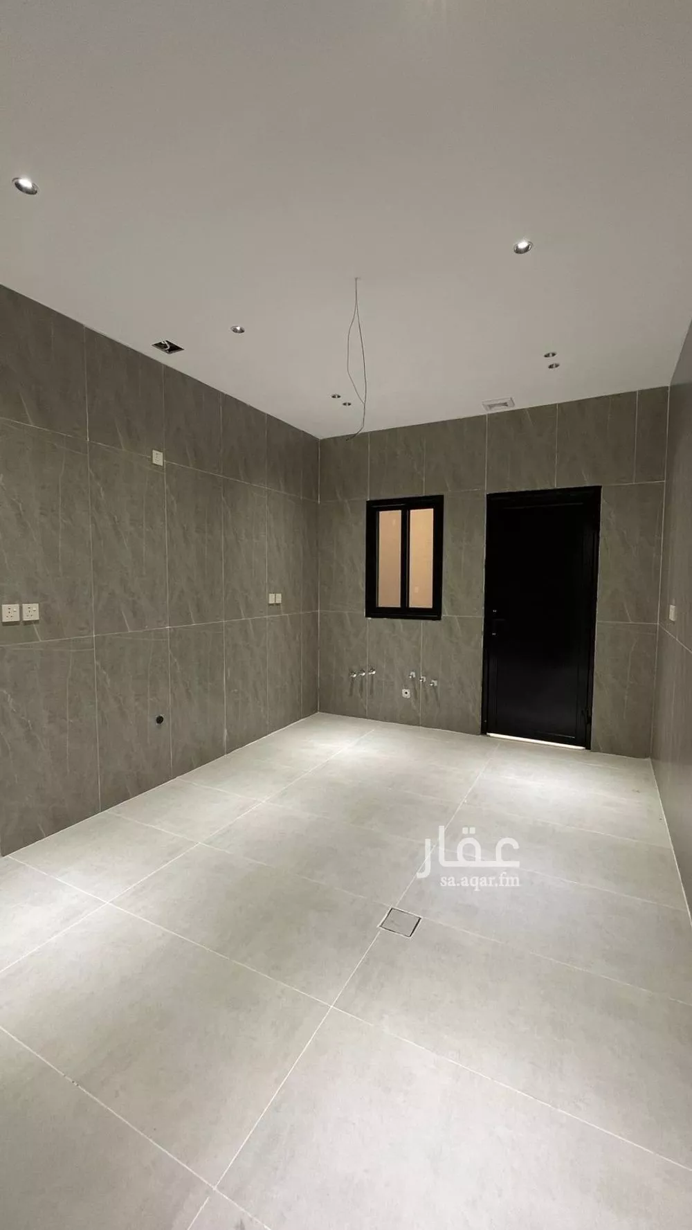 فيلا 6 غرف في الامواج 3