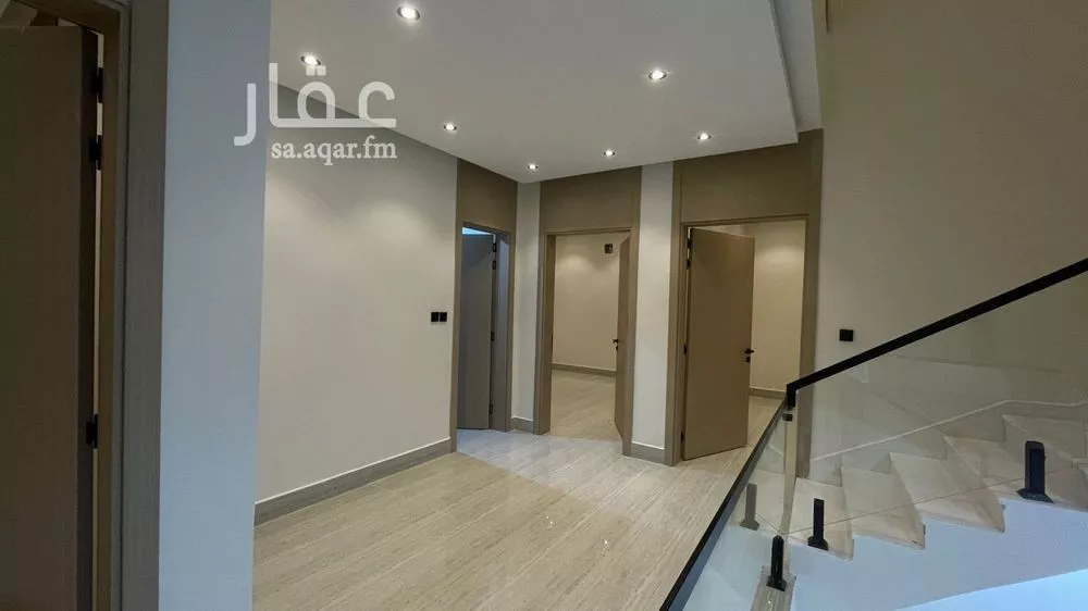 فيلا 6 غرف في ضاحية الملك فهد 2