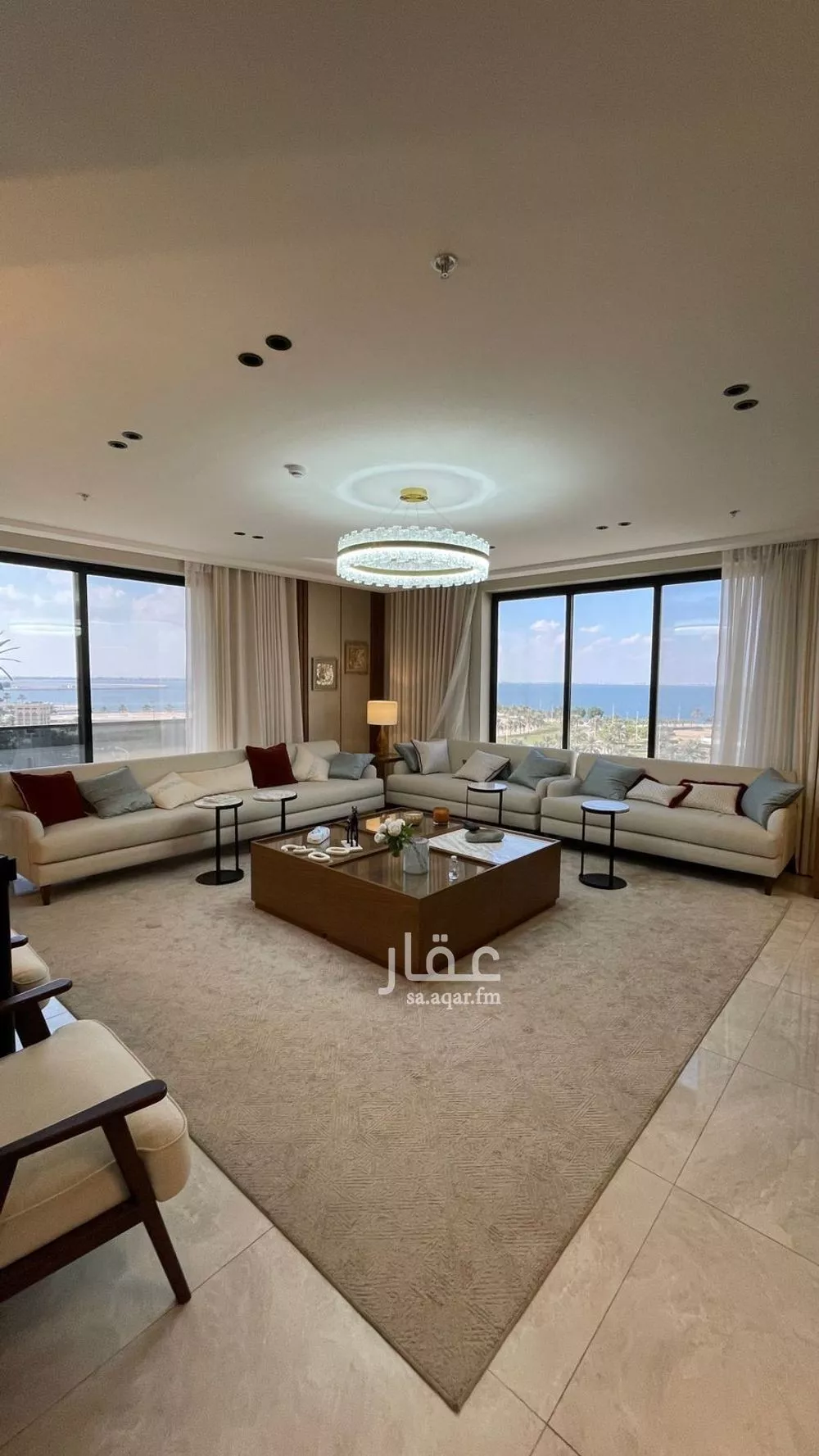 4 bedroom apartment in Ash Shati Al Gharbi 2
