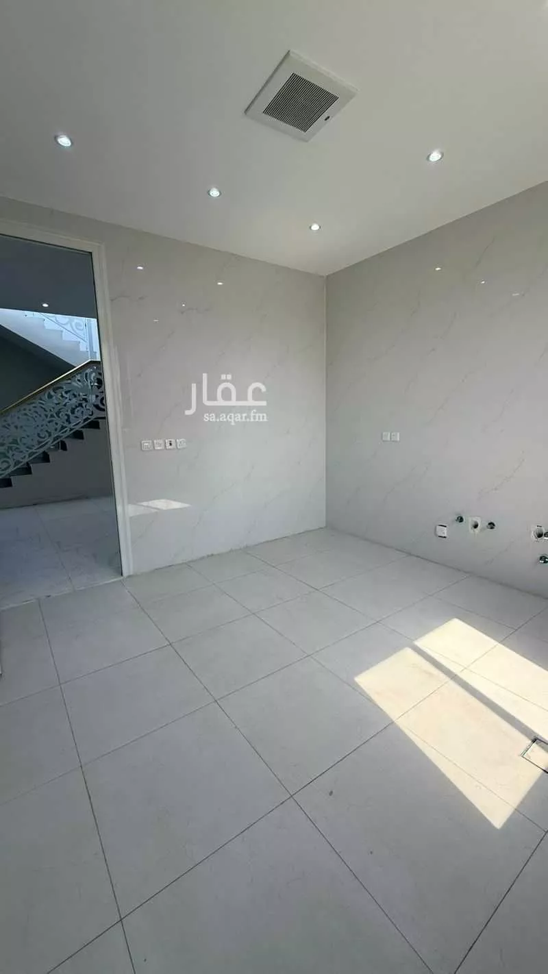 4 bedroom apartment in Al Buhairah, Eastern Province 6