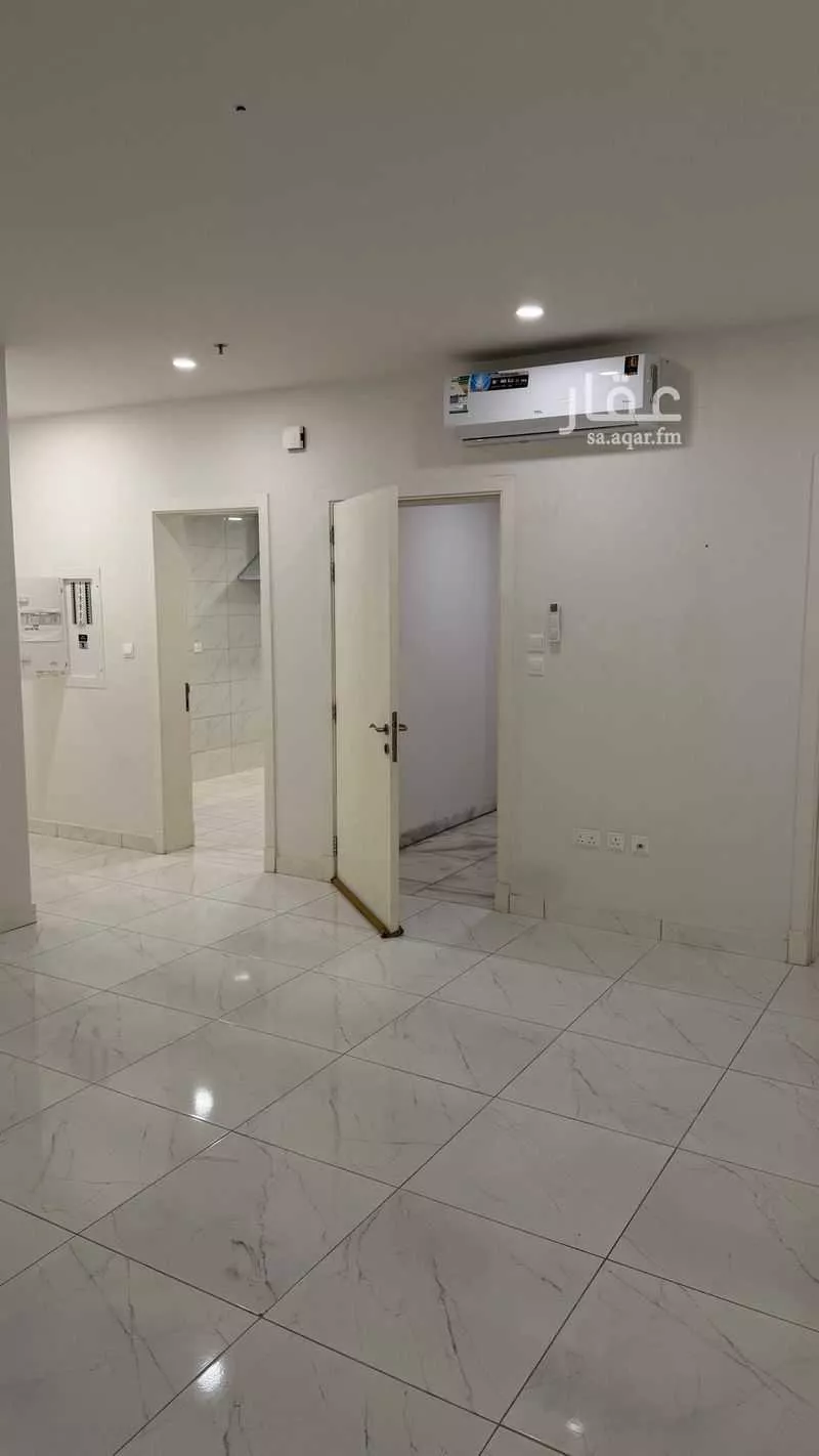 شقة 4 غرف في الحمرا 5