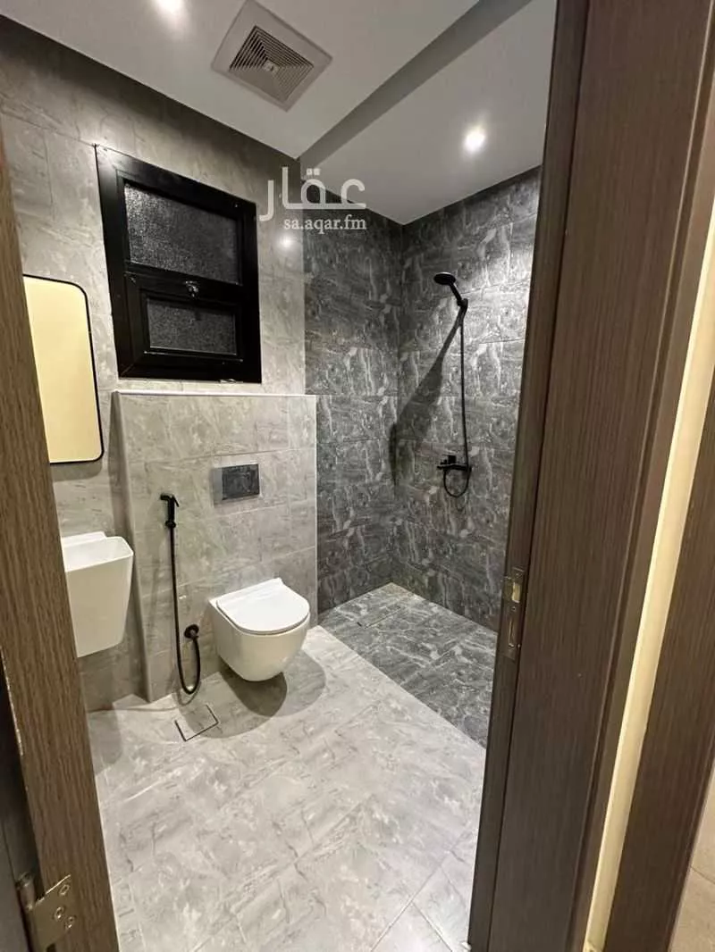 شقة 3 غرف في الحمرا 1