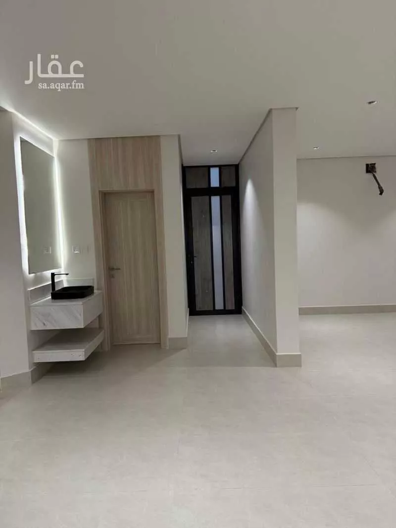 فيلا 6 غرف في ضاحية الملك فهد 5